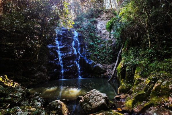 usong-falls-is-a-romantic-waterfall-accessible-.jpg